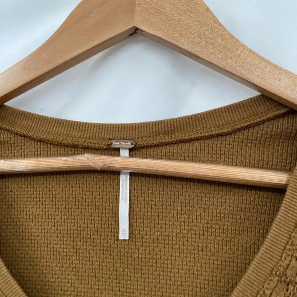 Free‎ People tan brown ribbed ruched long sleeve thermal